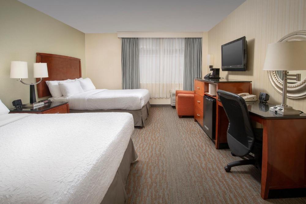 Double Room with Two Double Beds interior